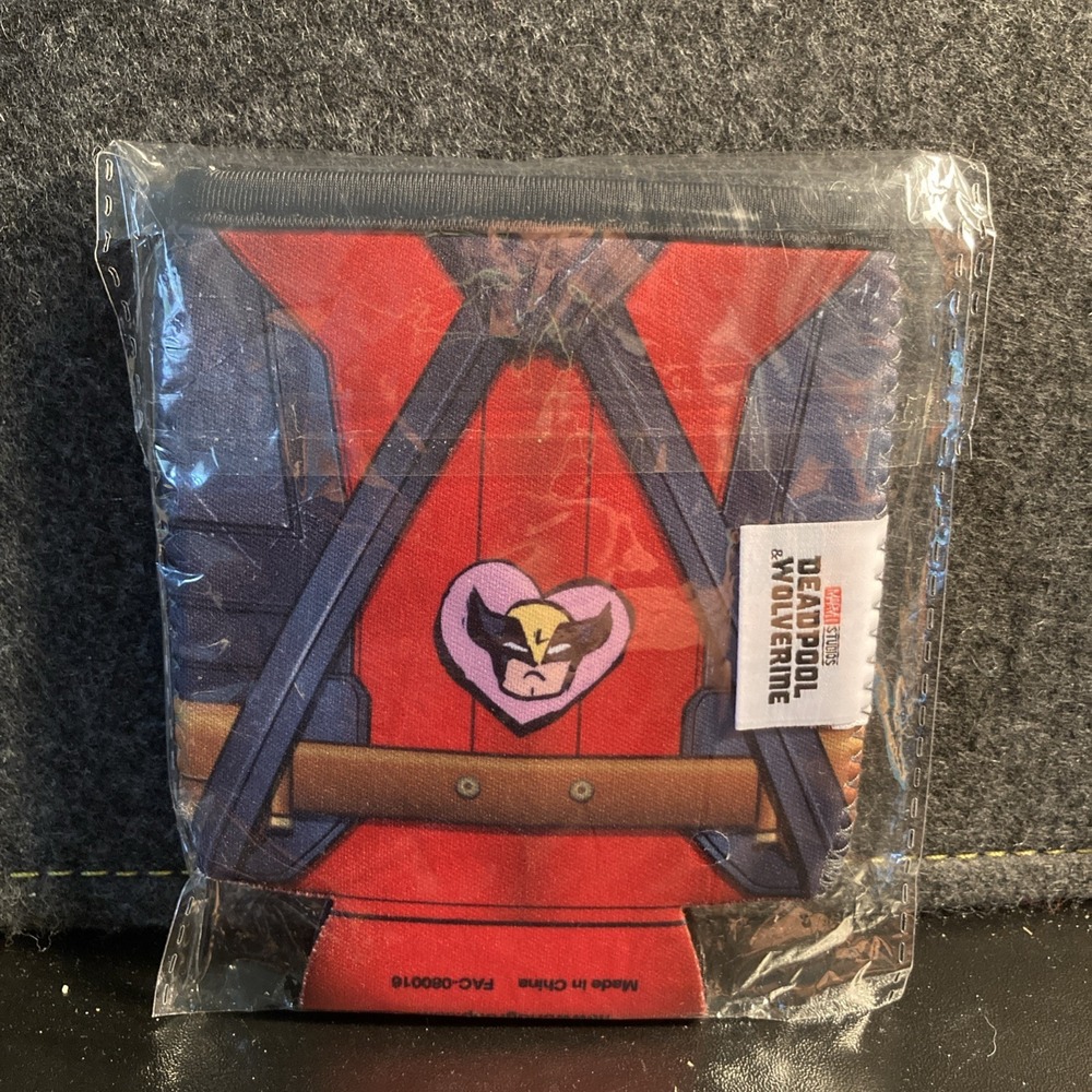Marvel Deadpool & Wolverine Red Suit Koozie w/Built-in Zipper Official Promo NEW